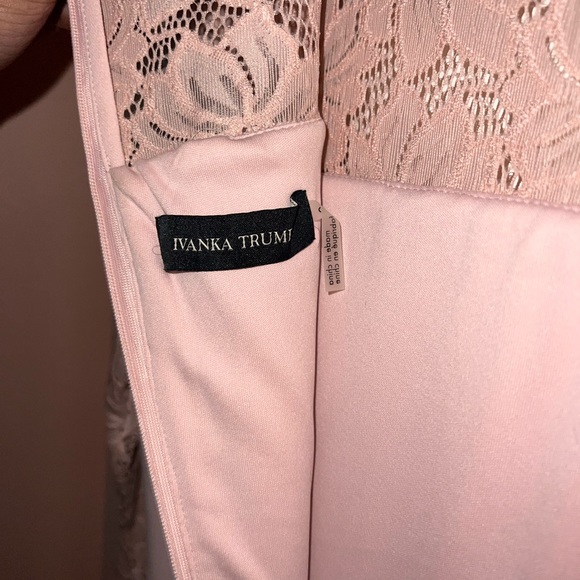 Dress Ivanka Thrimp , size 6, pink salmon, wore once for my daughter baptism, - Picture 3 of 4